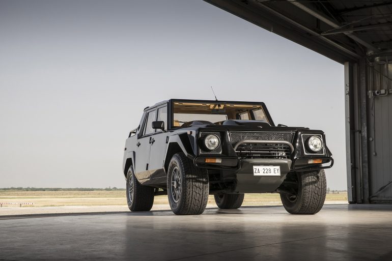 1990 Lamborghini LM002